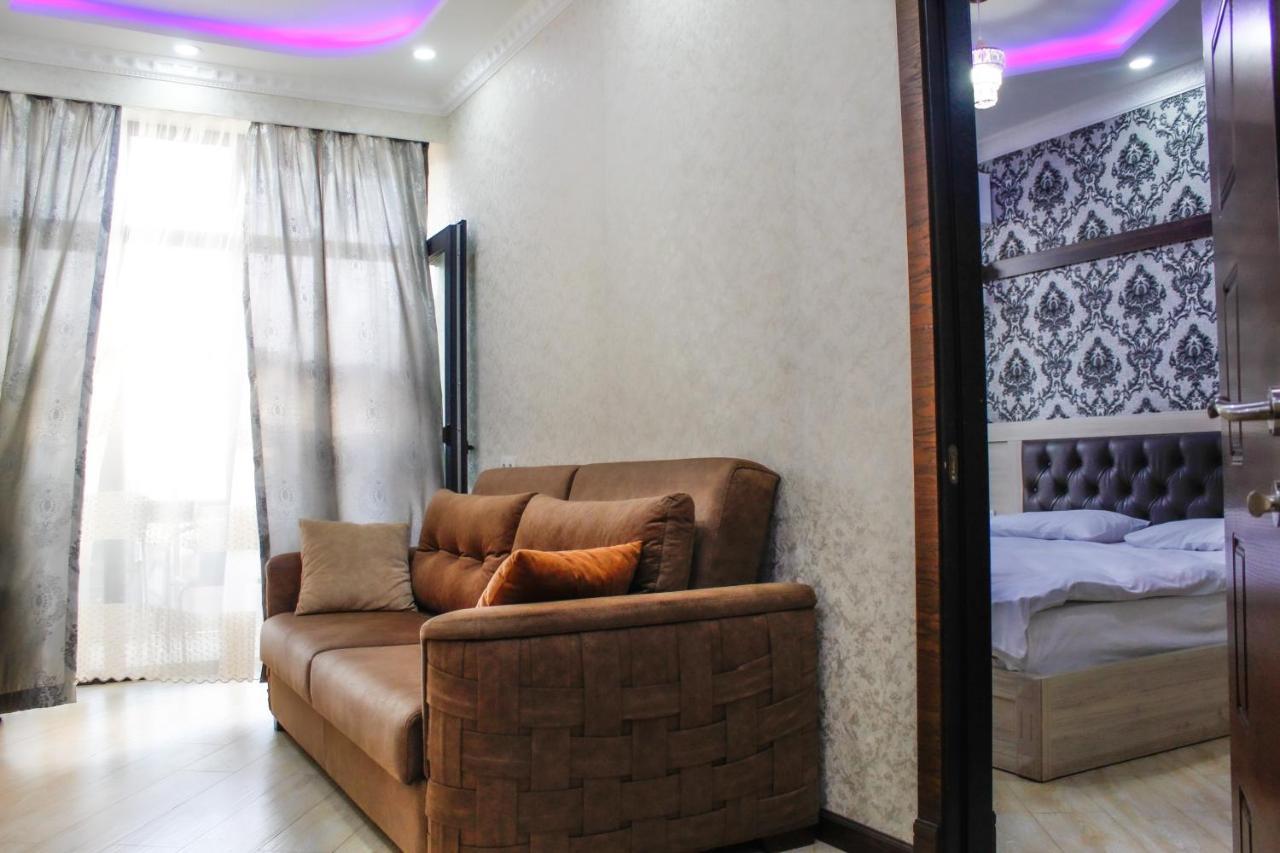 Emeg Hotel And Restaurant Батумі Екстер'єр фото