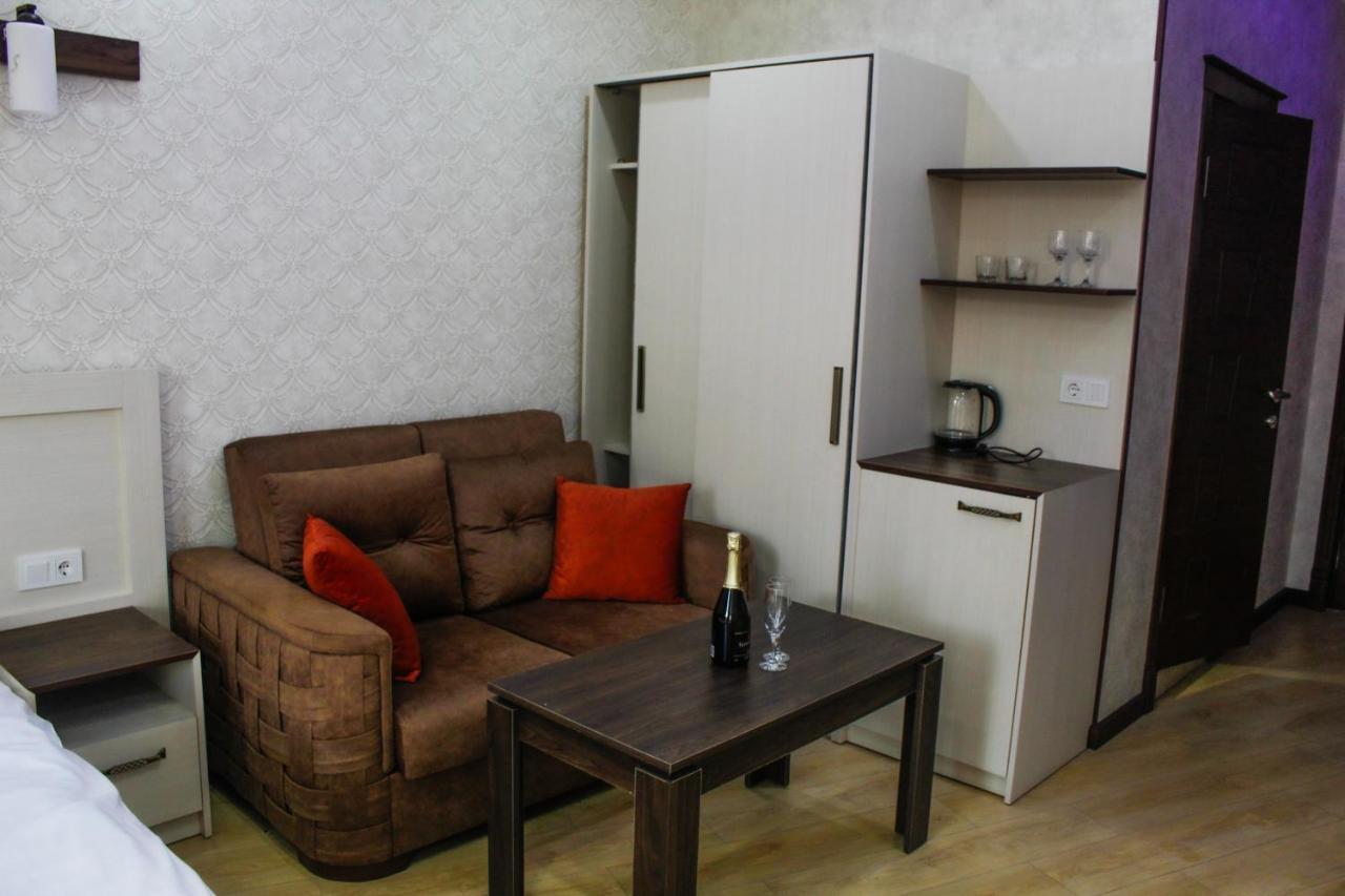 Emeg Hotel And Restaurant Батумі Екстер'єр фото