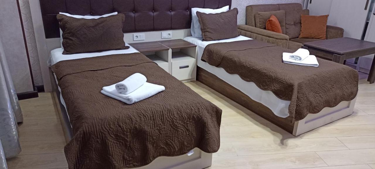 Emeg Hotel And Restaurant Батумі Екстер'єр фото