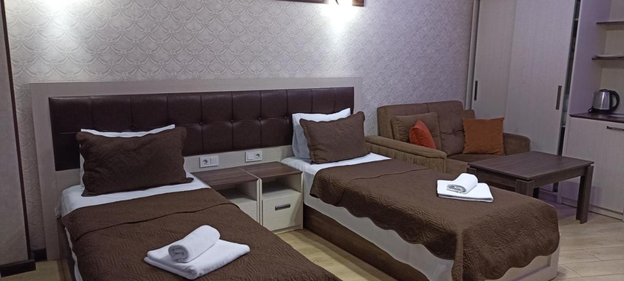 Emeg Hotel And Restaurant Батумі Екстер'єр фото
